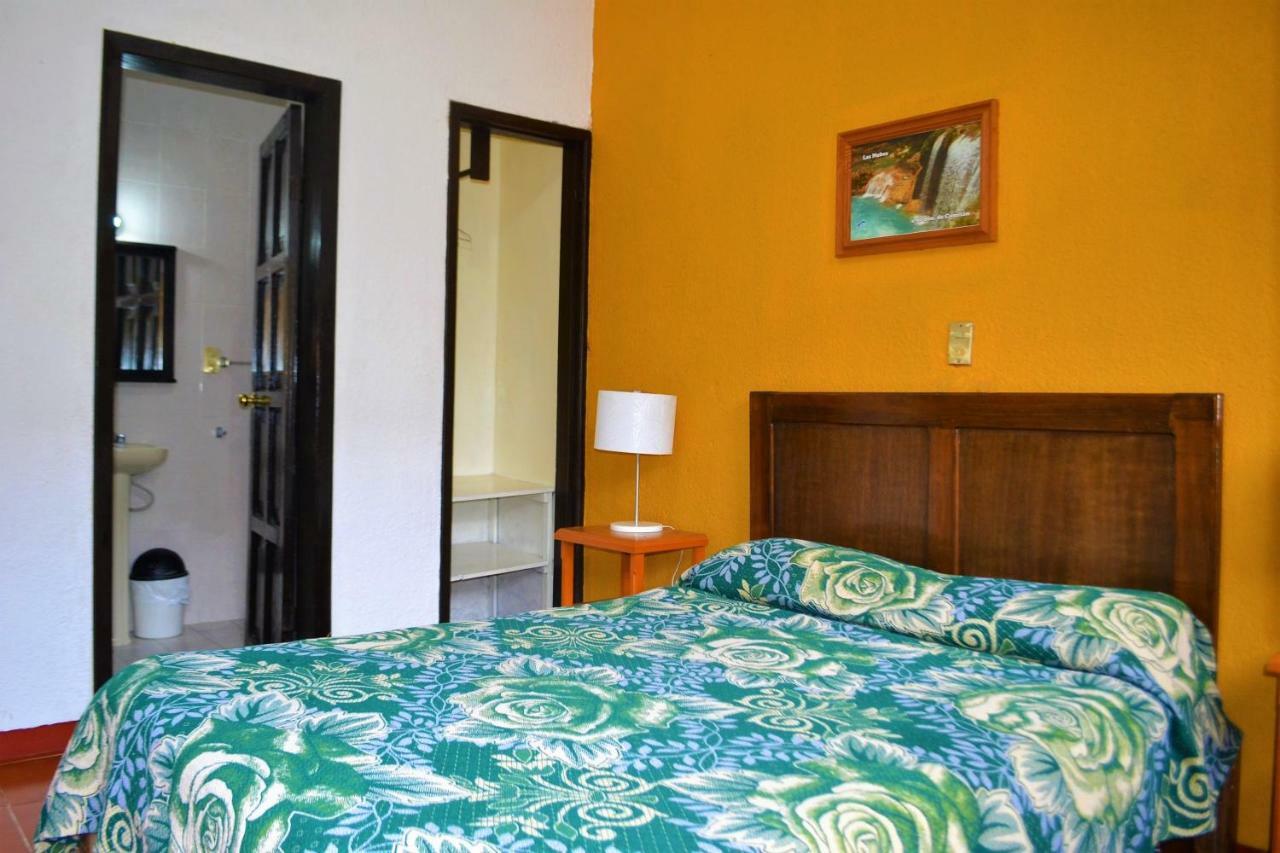 Hotel Delfin Comitan Eksteriør billede